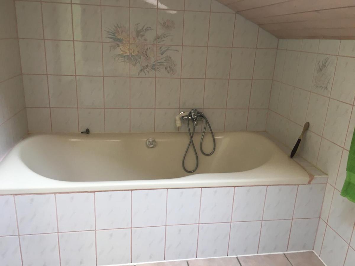 Chambres D'Hotes Les Genevez Luaran gambar